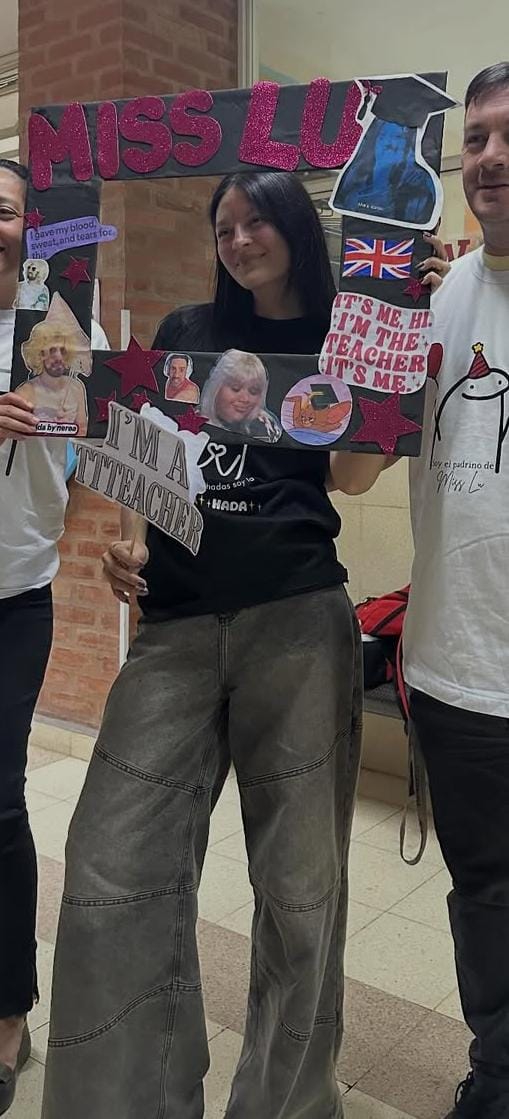 Egresada de Inglés TT: Prof. Luciana Díaz